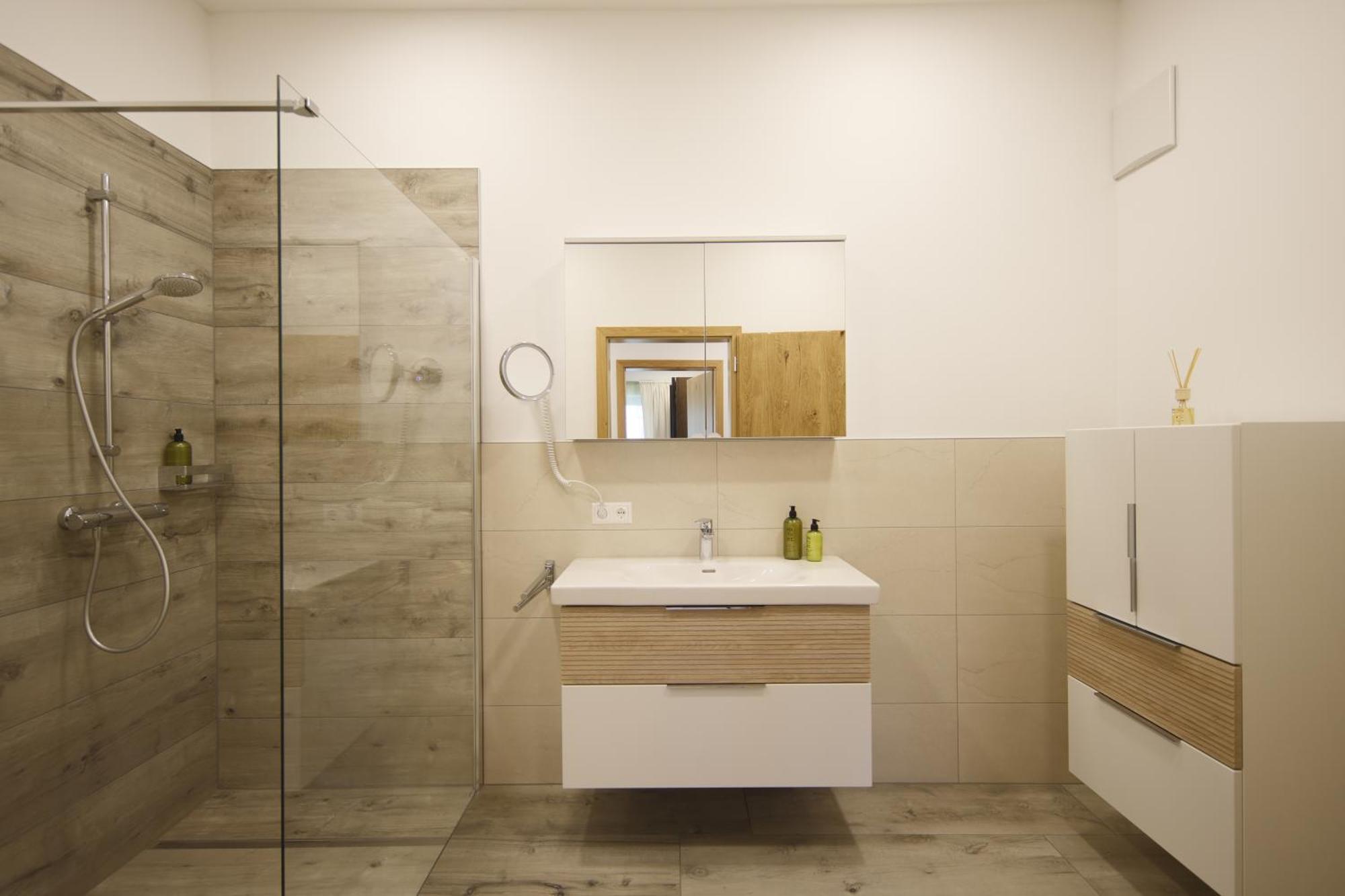 Haus Am Fischteich Apartment Feistritz ob Bleiburg Ngoại thất bức ảnh